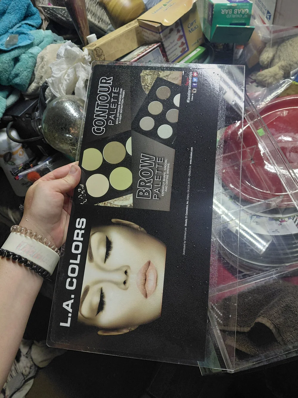 L.A. Colors Plastic Divider Makeup Organizer 17